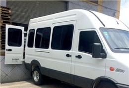黛梦德送货专用车